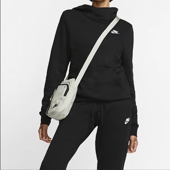 Nike Sportswear Soft Black Fleece Funnel-Neck Long-sleeve Hoodie, Size XS - Picture 1 of 11